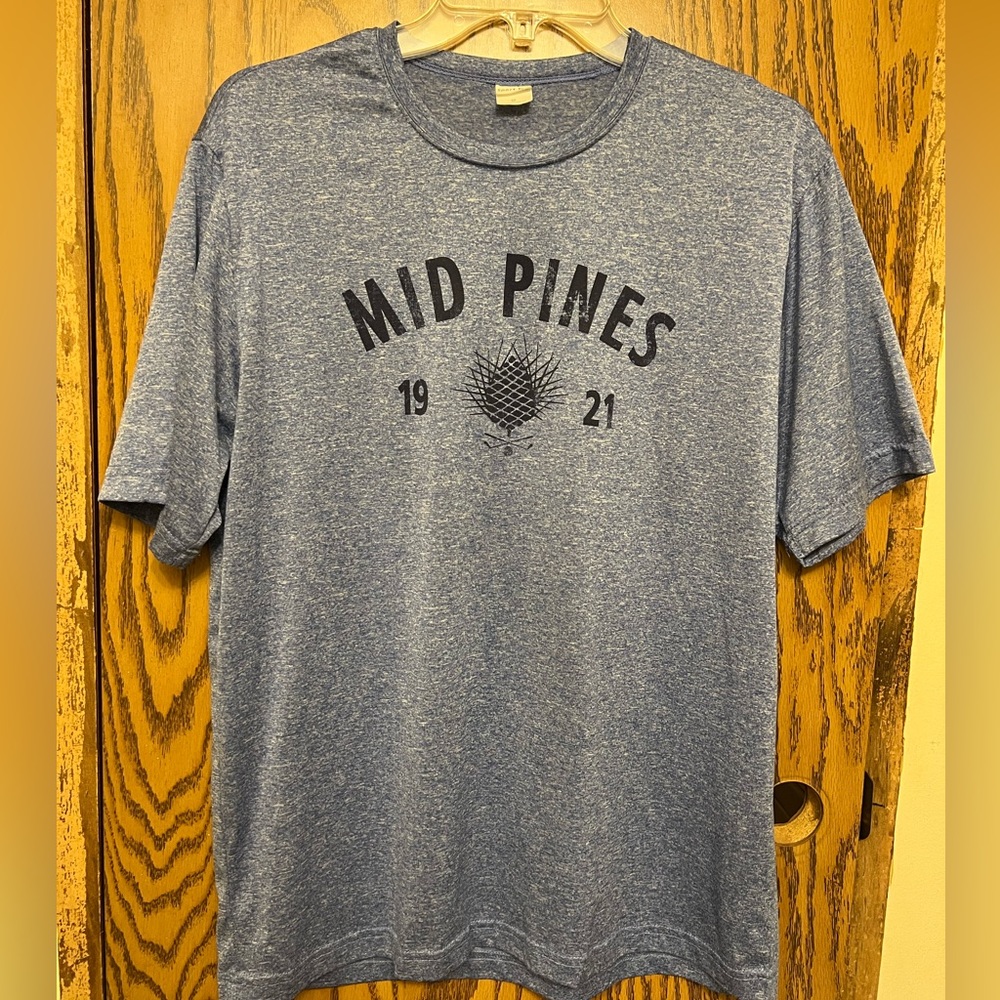 Men’s Medium Sport Tek Mid Pines golf tee shirt